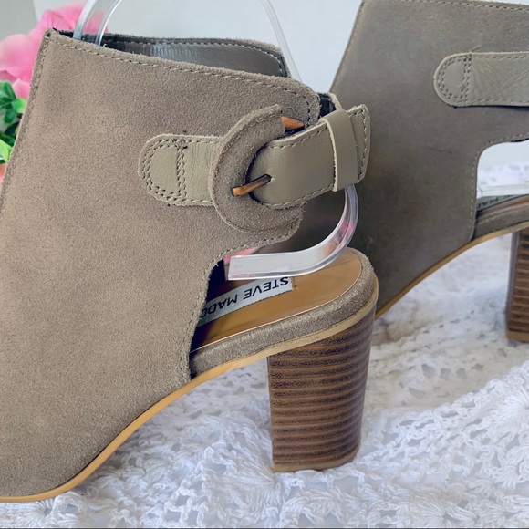 STEVE MADDEN CATLYNA SUEDE PEEP TOE OPEN BACK BLOCK HEEL SANDAL BOOTIE - Picture 9 of 16